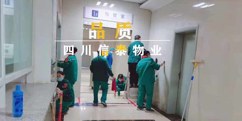 春風(fēng)里，你是纖塵不染的天使